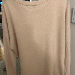 Vince 100% cashmere.